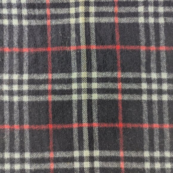 Burberry Designer Cashmere Scarf Blue Unisex – Used – Timeless Cold Weather Wear - Picture 6 of 10